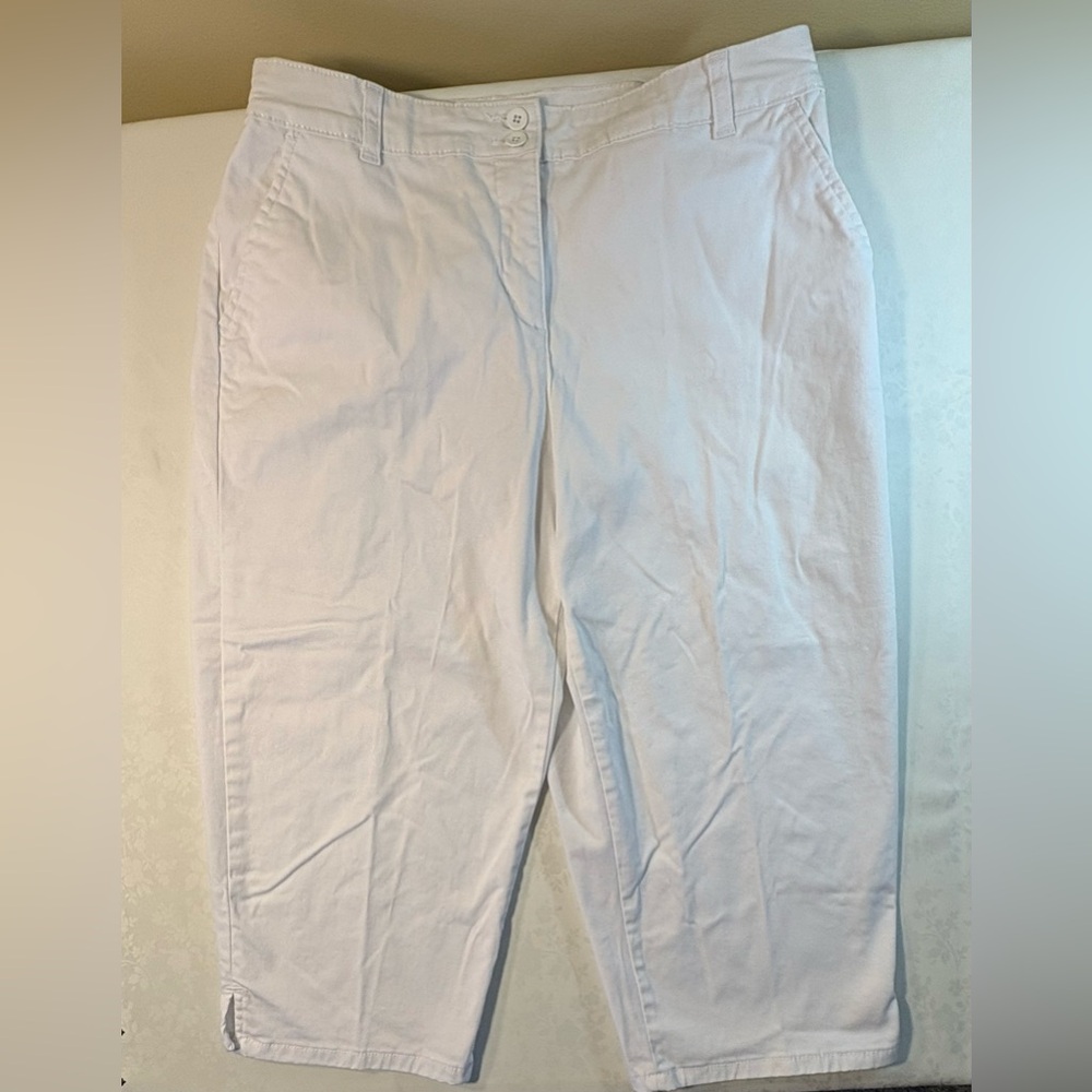 NWT Capris: Tummy-Control, High Rise, Comfort-Waist, Button-Cuff, Bright White